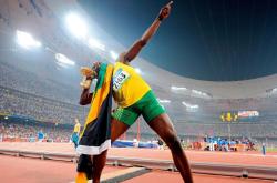  王楚钦喊孙颖莎接爸妈 